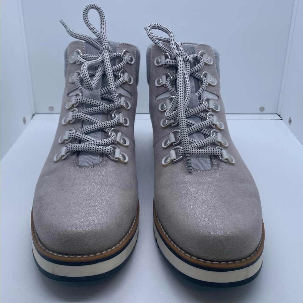 White Mountain Clifton Grey Ankle Boots Size 9.5 - Picture 2 of 10